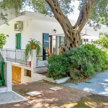 Appartement Alex-giannis Apartments,