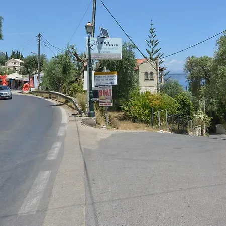 Alex-giannis Apartments,