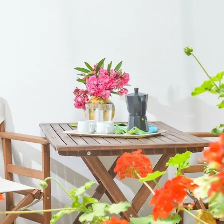 Alex-giannis Apartments, * Μπαρμπάτι