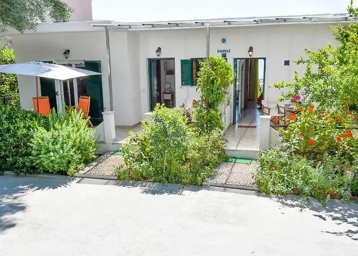 Alex-giannis Apartments,