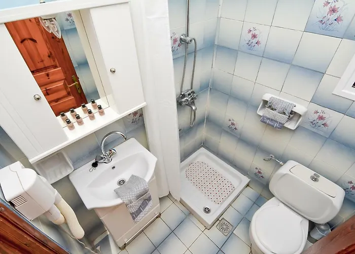 Alex-giannis Apartments, *
