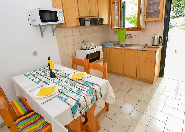 Alex-giannis Apartments, Апартаменты *