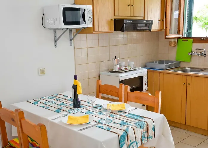 Alex-giannis Apartments, Апартаменты *