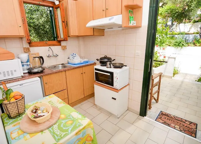 Alex-giannis Apartments, Апартаменты Барбати
