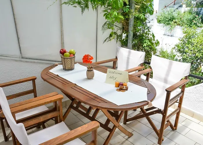 Alex-giannis Apartments,